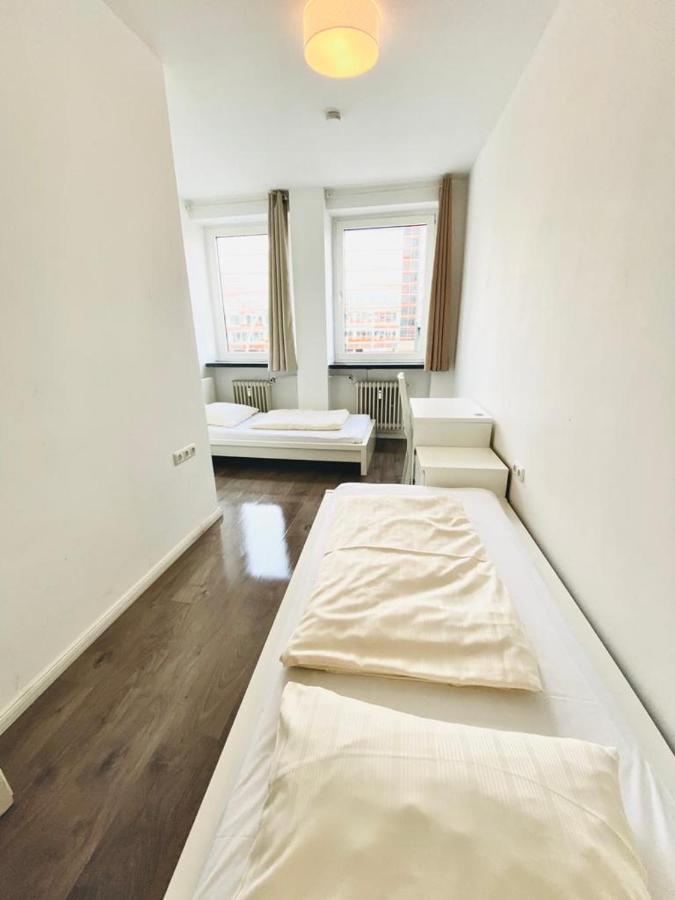 Mac City Hostel Hamburg Eksteriør bilde