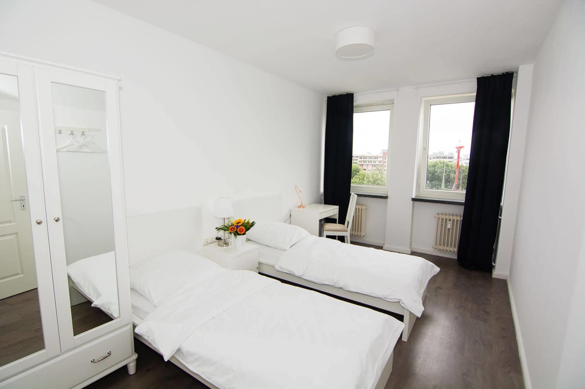 Mac City Hostel Hamburg Eksteriør bilde