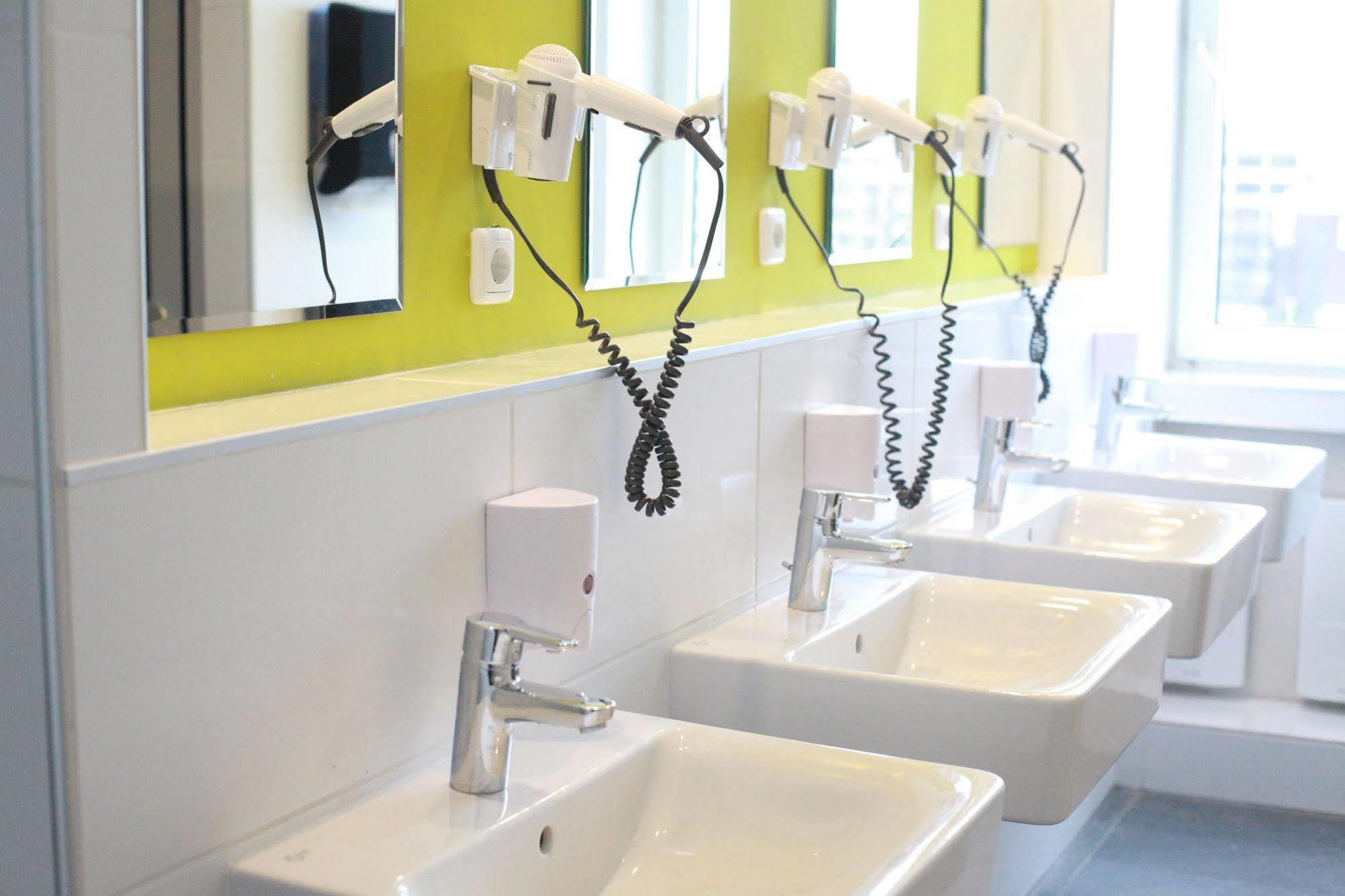 Mac City Hostel Hamburg Eksteriør bilde