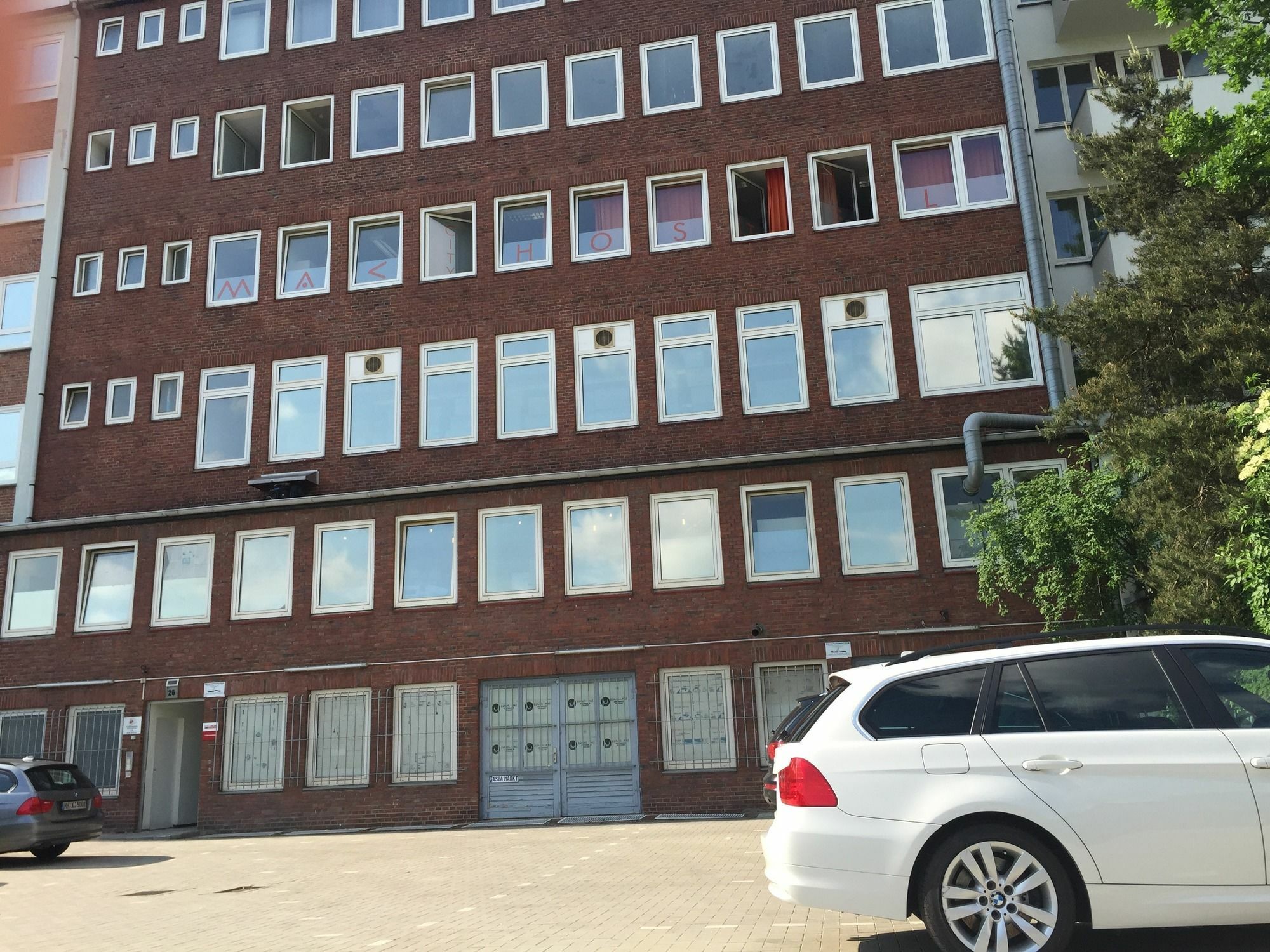 Mac City Hostel Hamburg Eksteriør bilde